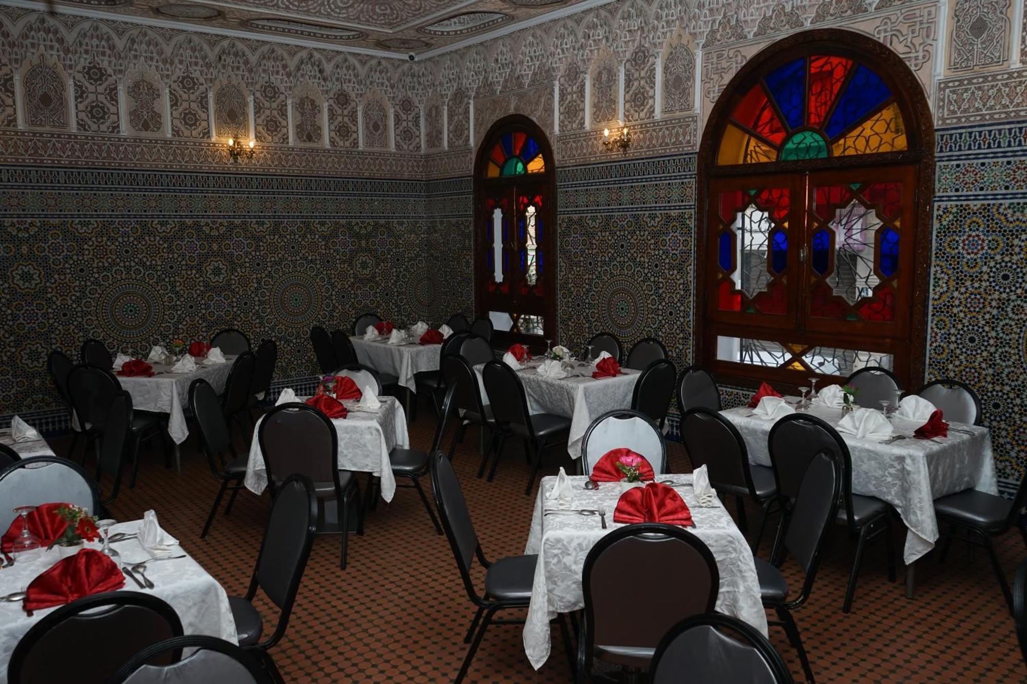 Hotel Nouzha Fez Bagian luar foto