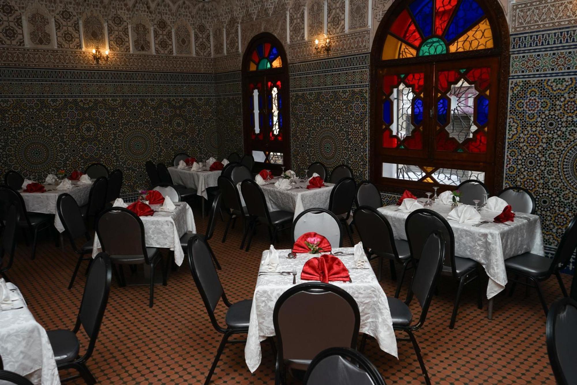Hotel Nouzha Fez Bagian luar foto