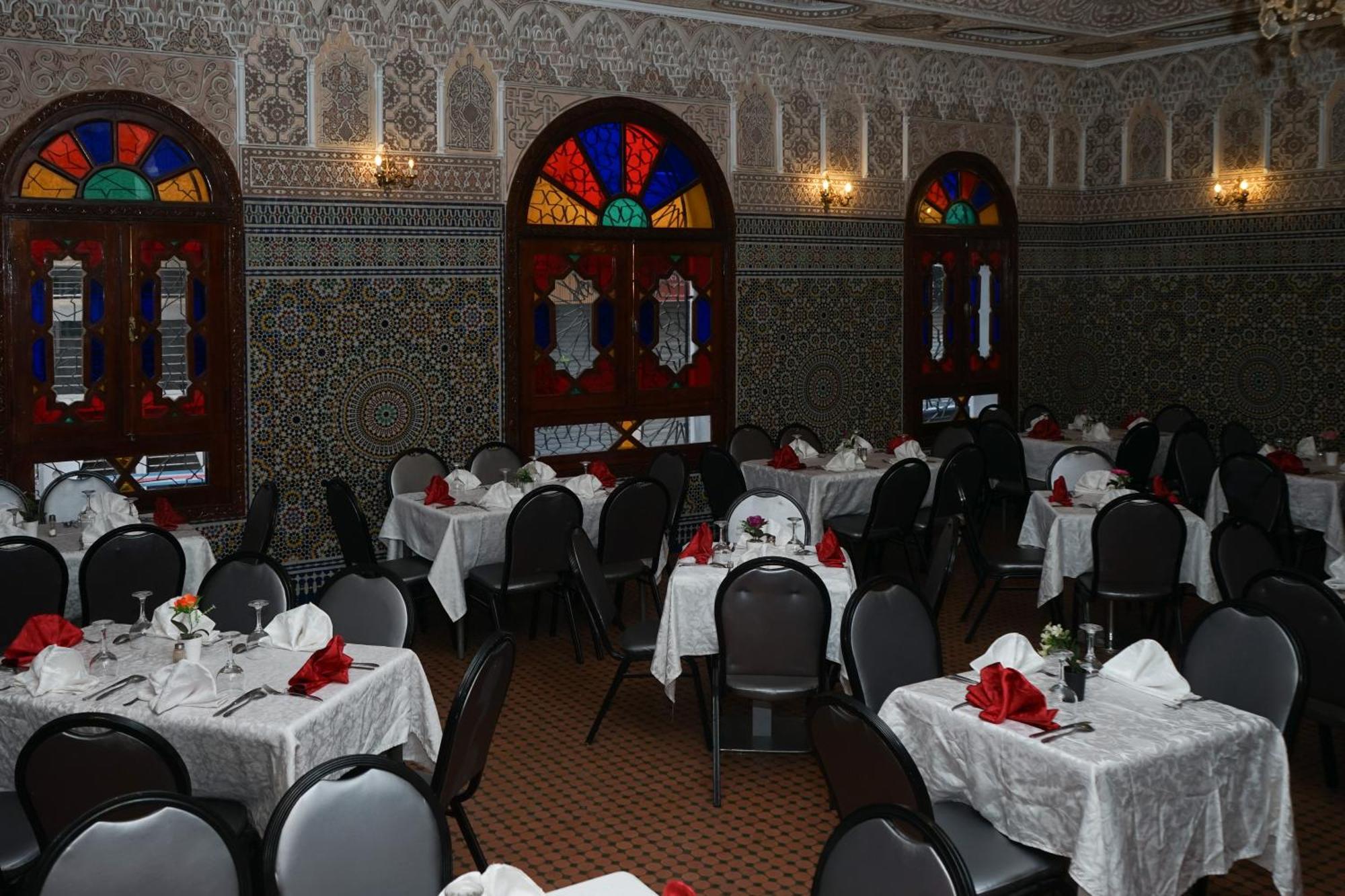 Hotel Nouzha Fez Bagian luar foto