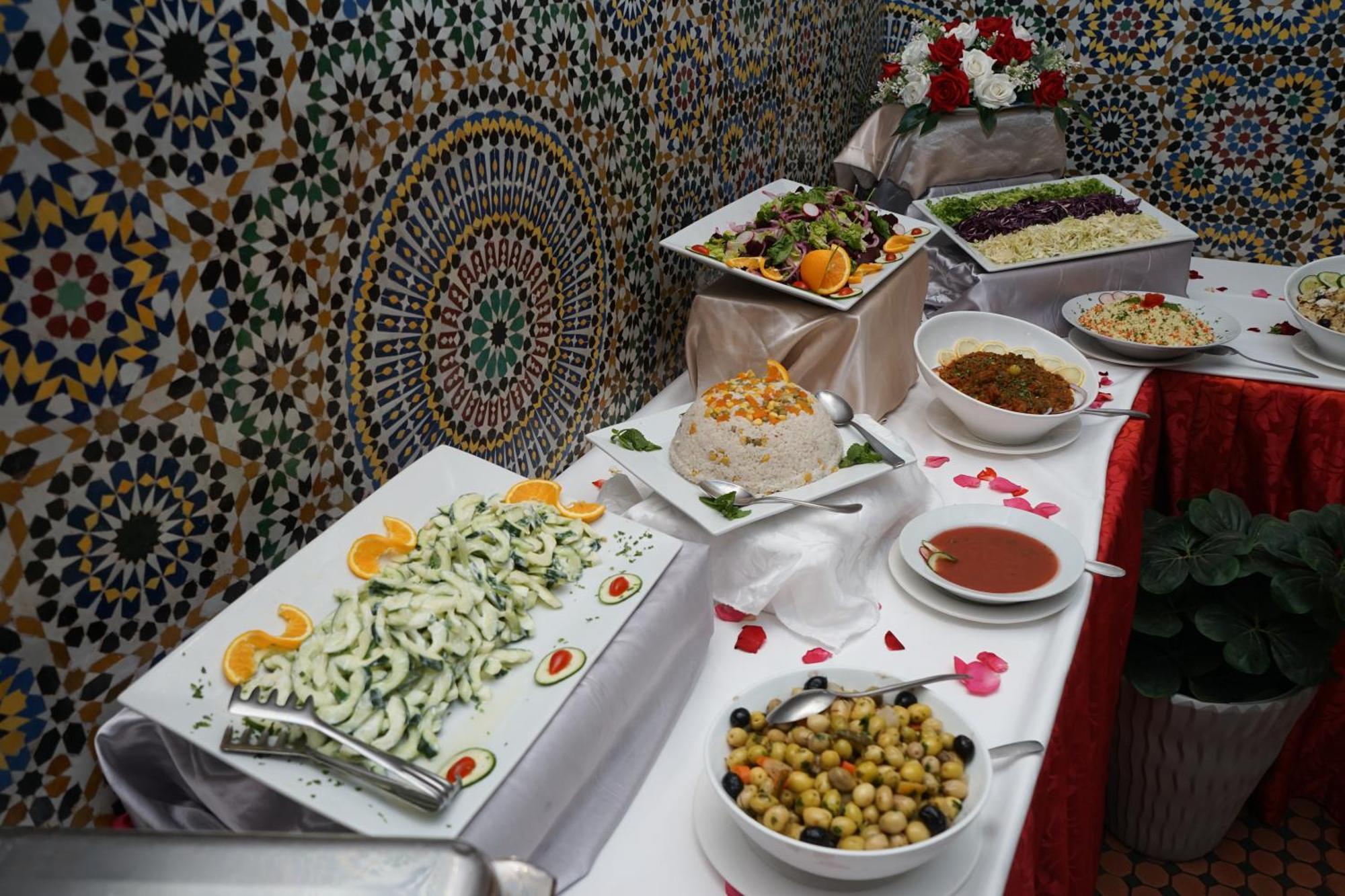 Hotel Nouzha Fez Bagian luar foto