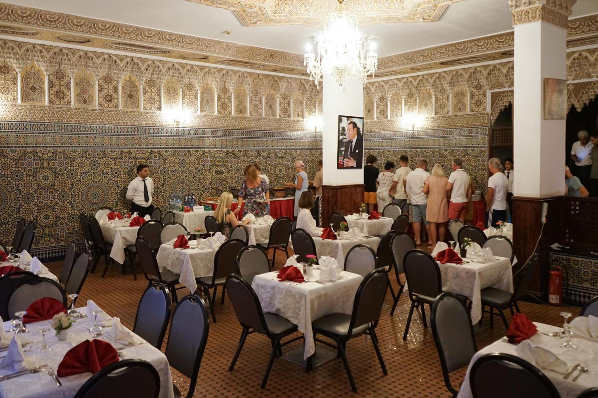 Hotel Nouzha Fez Bagian luar foto