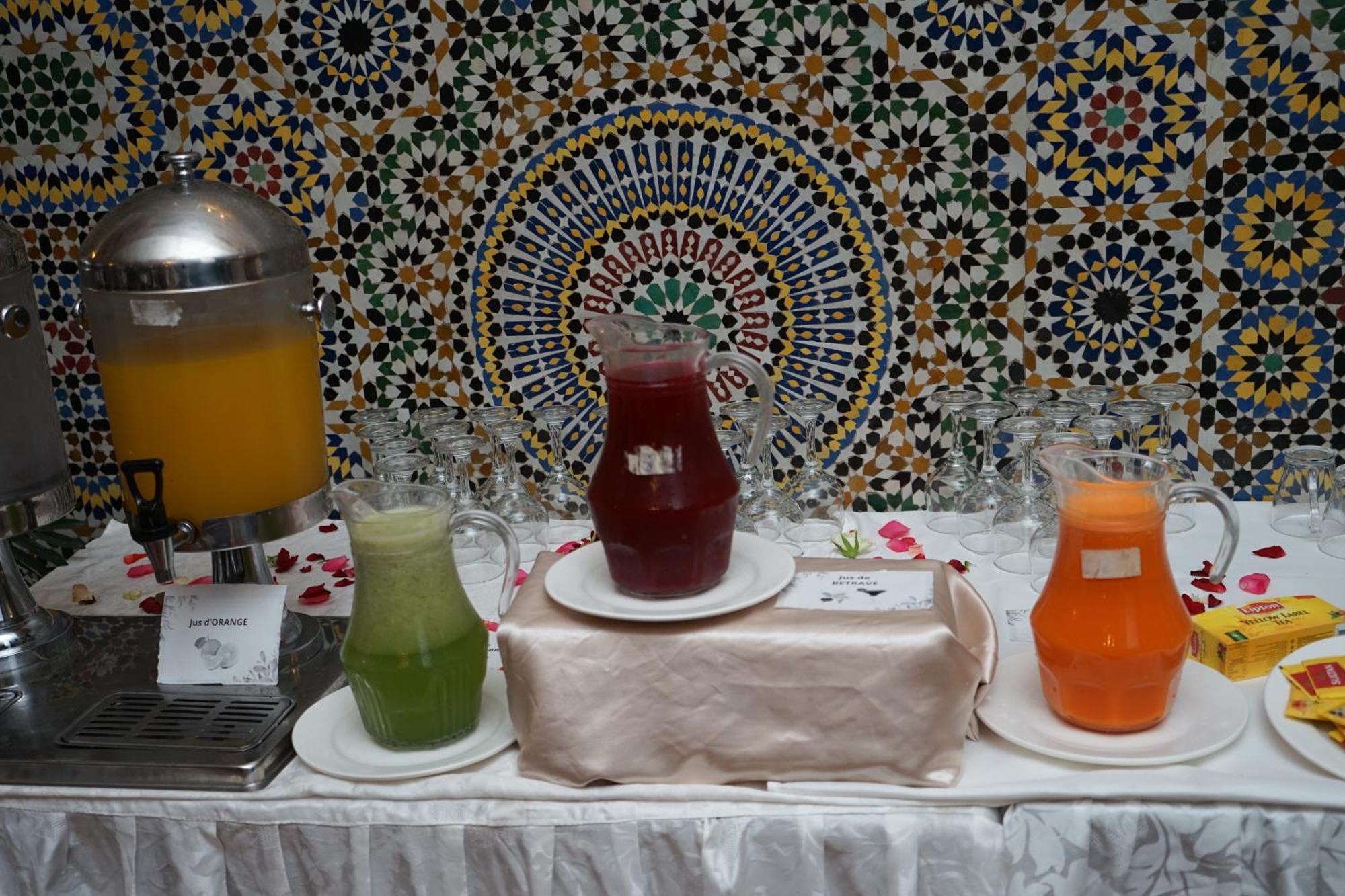 Hotel Nouzha Fez Bagian luar foto