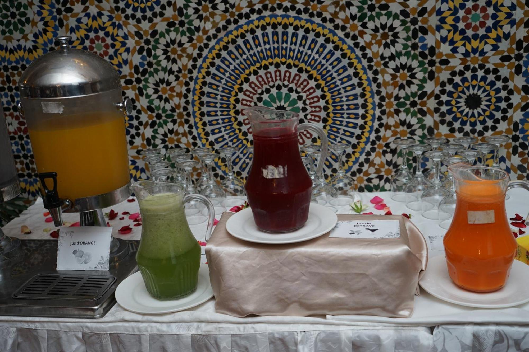 Hotel Nouzha Fez Bagian luar foto